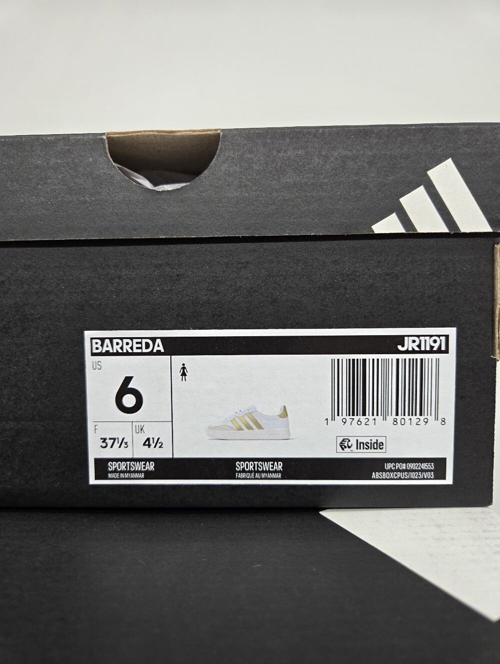 adidas Women's Barreda JR1191 White Gold Metallic Alumina Shoes Size 6 - Picture 8 of 8